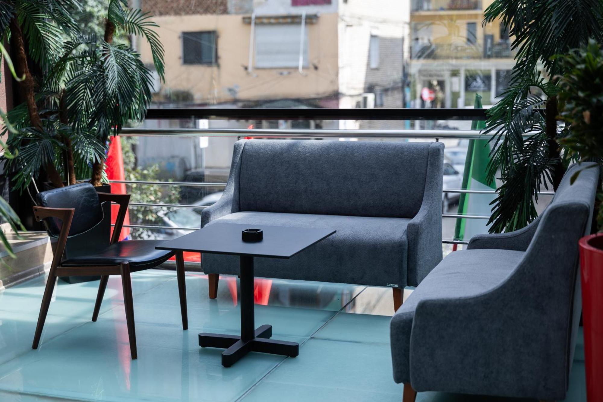 4R Colombo Hotel Tirana Exteriör bild