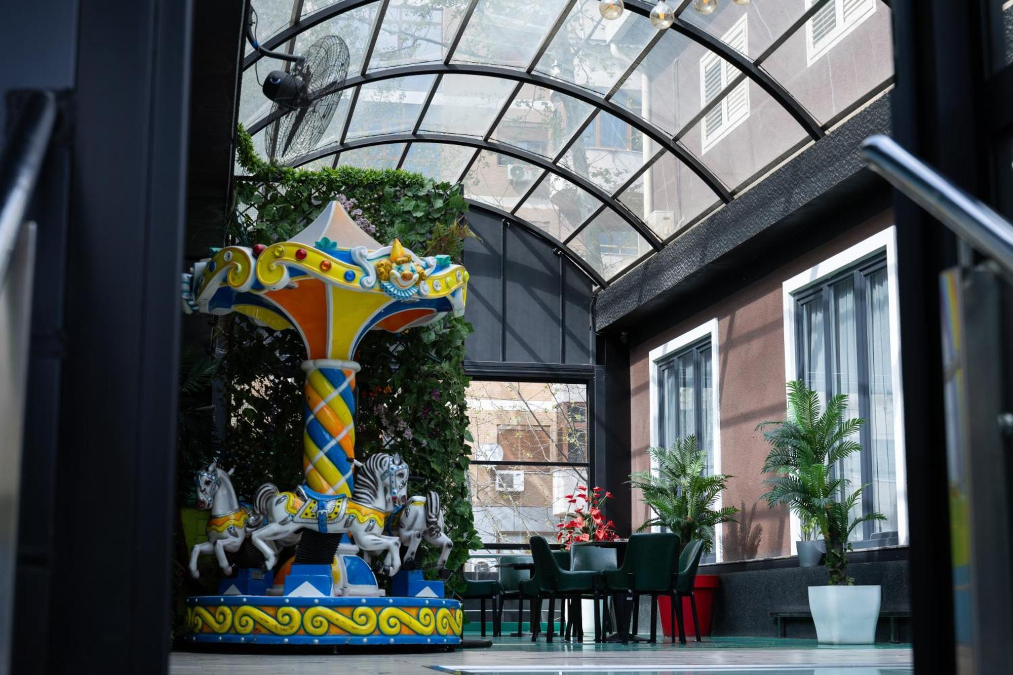4R Colombo Hotel Tirana Exteriör bild