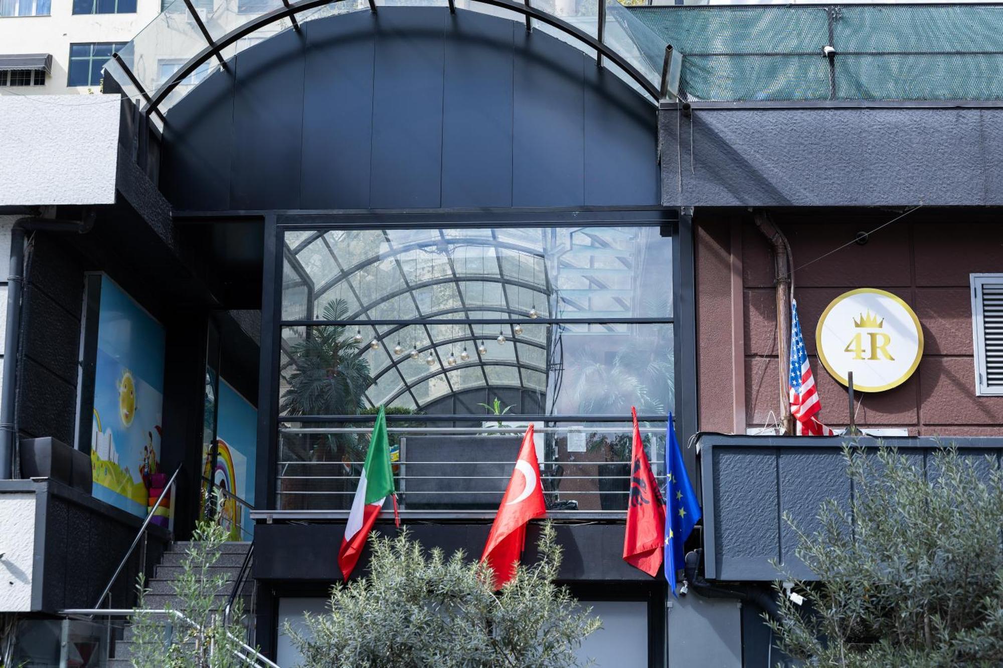 4R Colombo Hotel Tirana Exteriör bild