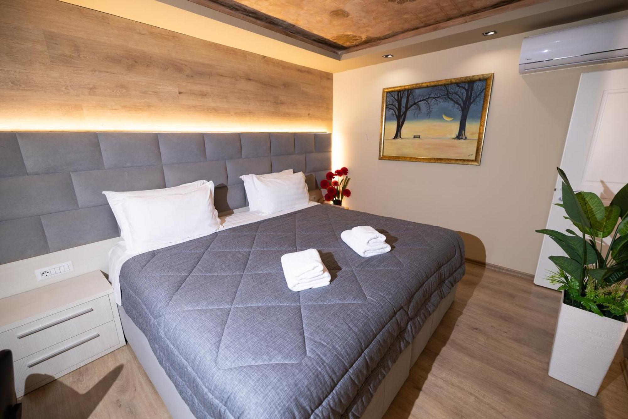 4R Colombo Hotel Tirana Exteriör bild