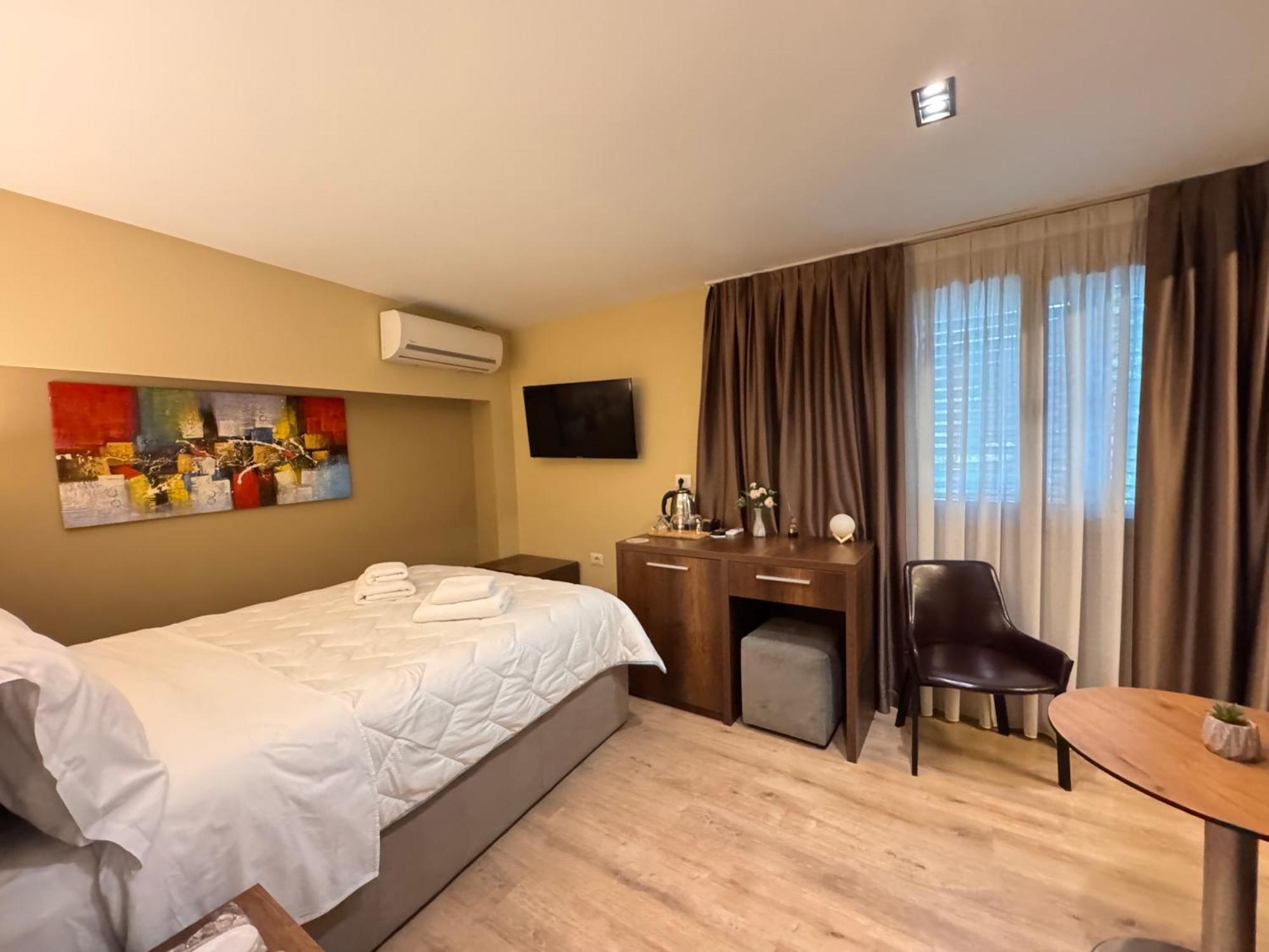 4R Colombo Hotel Tirana Exteriör bild